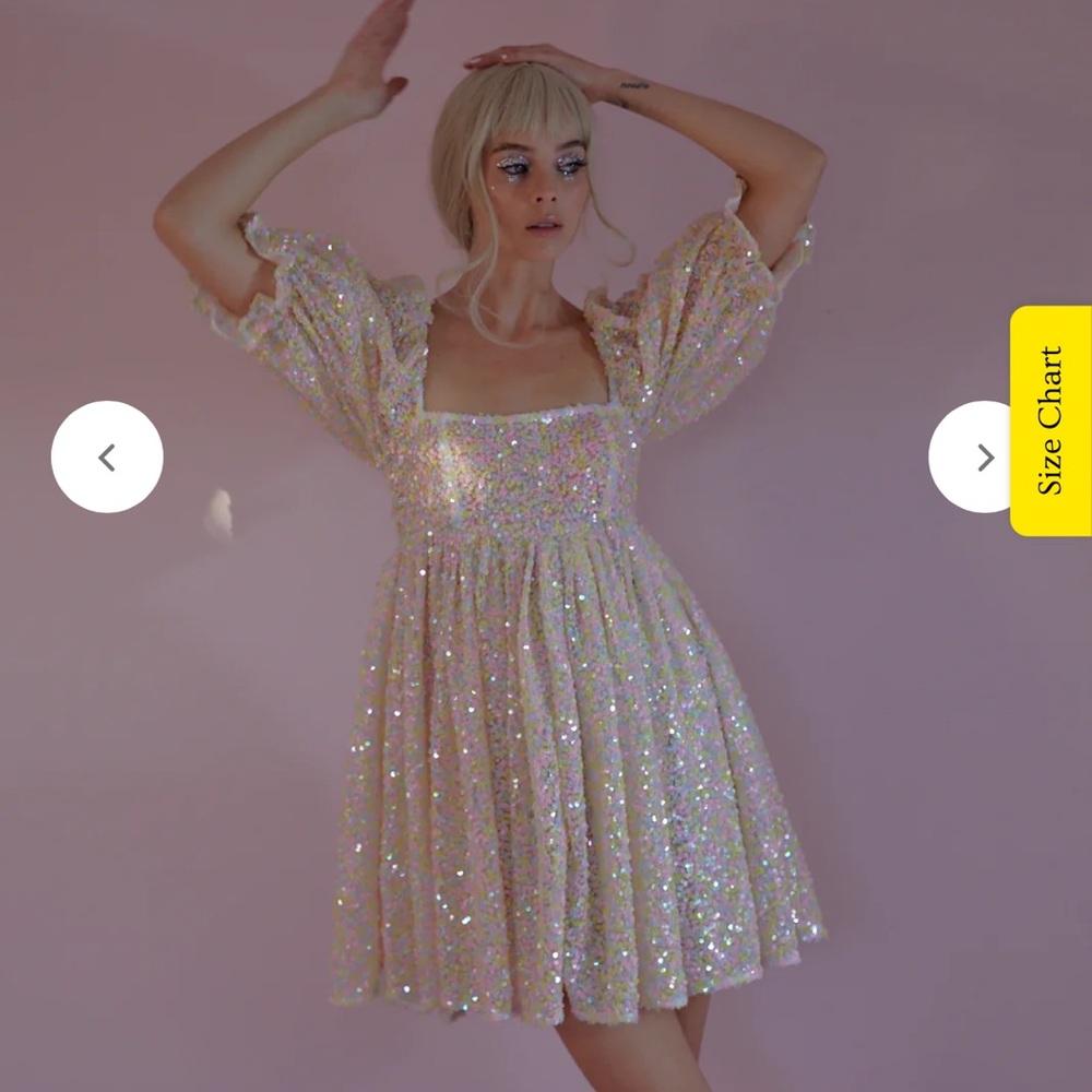 AUTHENTIC SELKIE (Rainbow Sequin Puff)